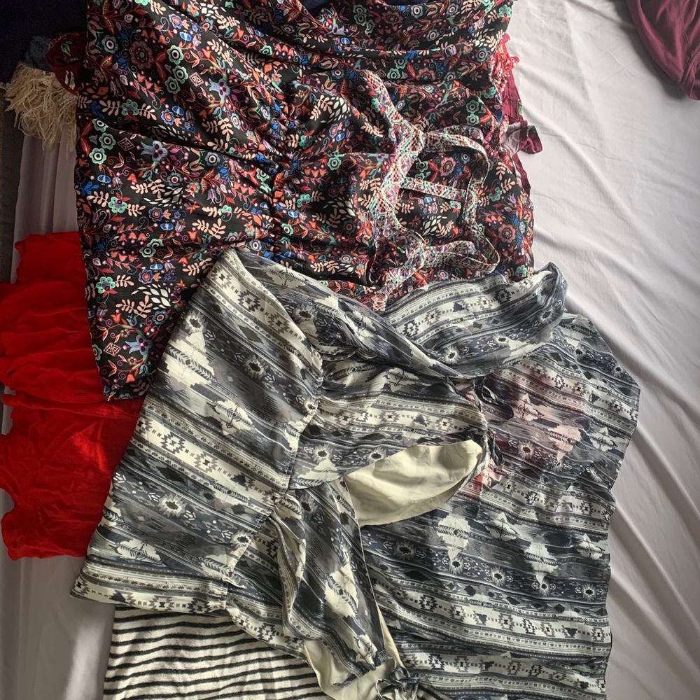 Clothing bundle! - Picture 3 of 16